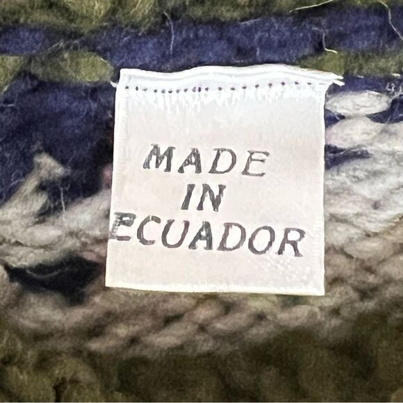 Ecuador Chunky Knit Sweater Size Large - Picture 8 of 11